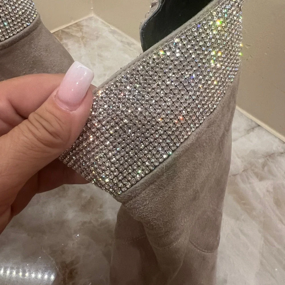 Stuart Weitzman  Highbeams Light Gray Suede crystal Ankle boots booties
